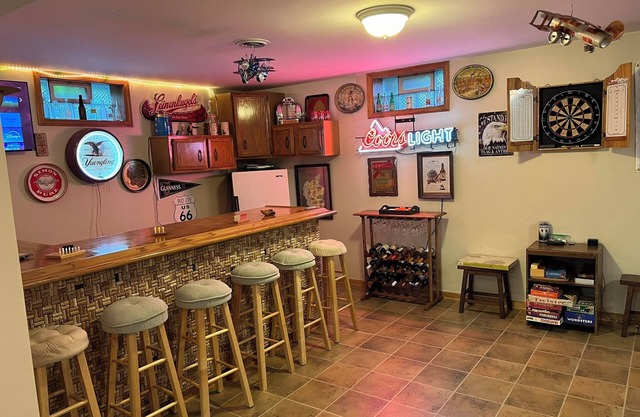 This spacious, pristine 3 bedroom retreat is ideal for families & larger groups