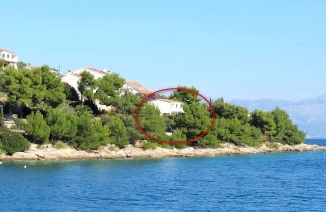 Three bedroom apartment near beach Cove Gornja Krusica, Šolta (A-14696-a)