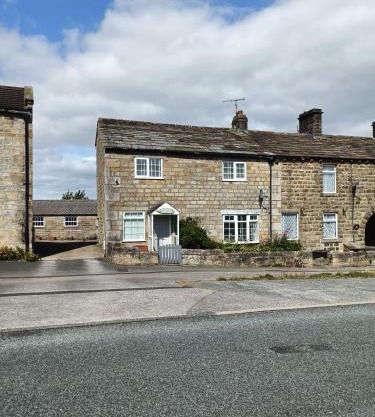 Three Bedroom Countryside Cottage