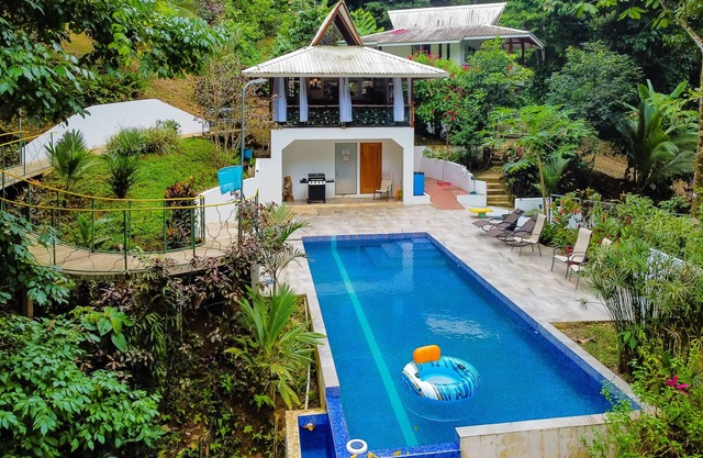 Three Off Grid Jungle Bungalows W/Private Natural Pools, Waterfalls & Trails