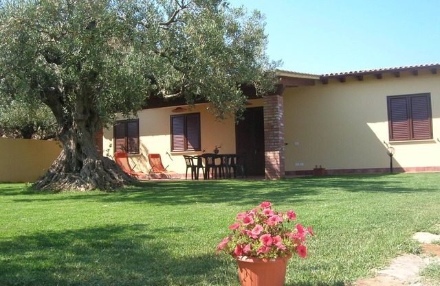 THREE-ROOM APARTMENT for those who love tranquility, nature and hospitality.