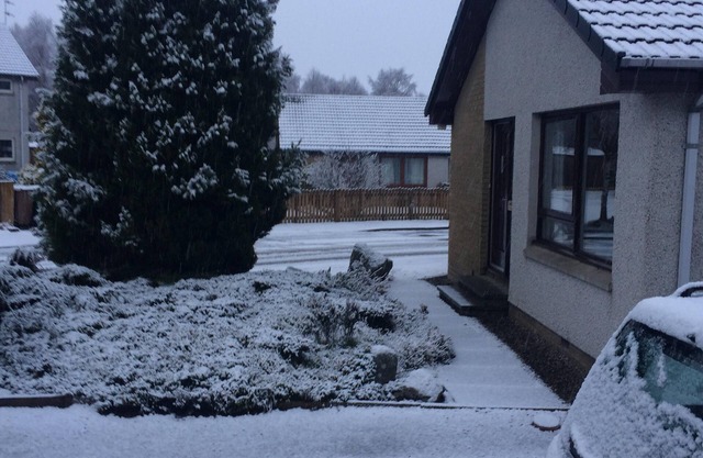 Tigh Beag Mhor Beautiful Renovated semi detached bungalow in Aviemore.
