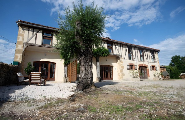 TILLACOTTAGE – Gîte Nina with Pool, Garden & 3 Suites in the Heart of Gascony