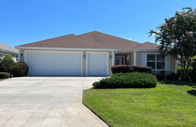 Timber Sunshine Stay (Villages of Dunedin)