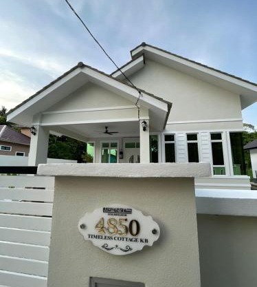 Timeless Cottage KB