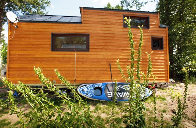 Tiny Home 'Ernesto' with Private Garden, Wi-Fi and Air Conditioning