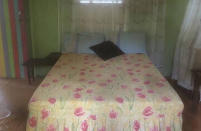 Tiny Oceanfront Unit Sleeps 2