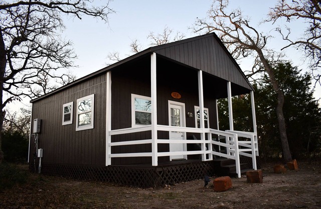 Tiny Picturesque Cabin on Idyllic Ranch with lake view close to Round Top TX