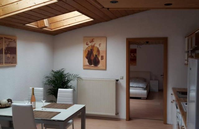 TLA Apartment with Garden