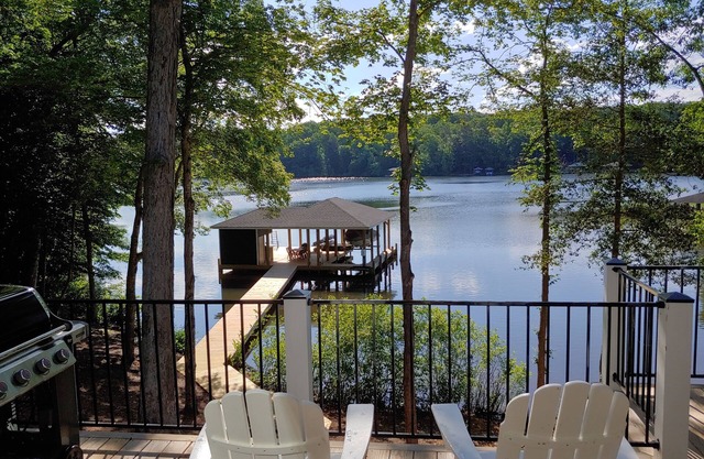 Toes in the Water at Lake Gaston - Lake Front Custom Home on Large Cove