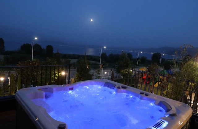 Toka Hotel Restaurant