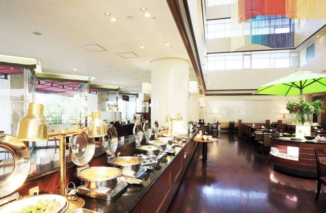 Top floor deluxe twin room nonsmoking breakfast included/Naha Okinawa