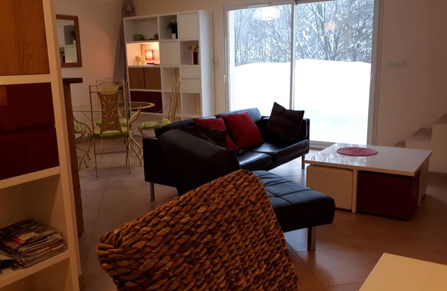 TOP-OF-THE-RANGE DUPLEX 95 m2 GARDEN GROUND TO 1.8 KM SKI STATION
