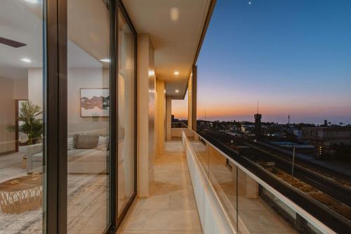 Torre San Angel Infinity Pool Arch Sunset Views
