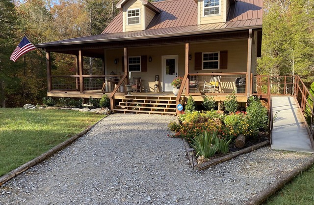 Touch of Heaven. Family friendly, Fishing, Nature galore! Maximum 6 guests.
