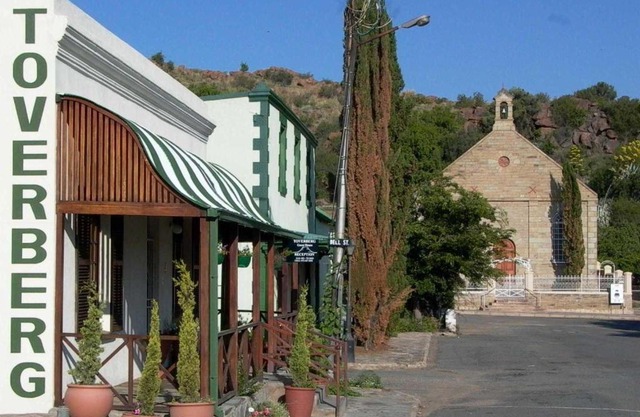 Toverberg Guest Houses