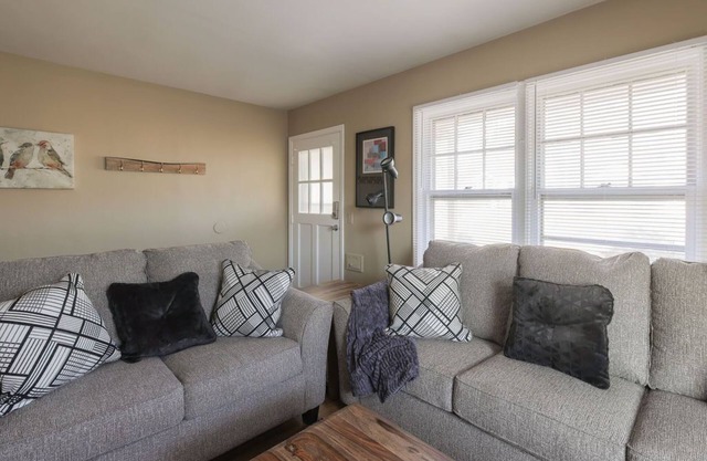 Townhouse located near Midtown Omaha