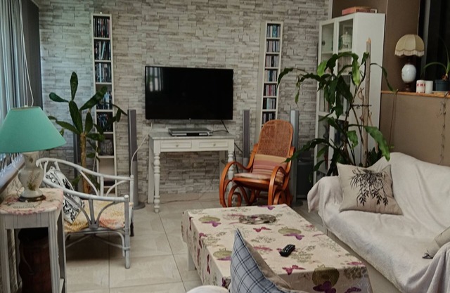 Townhouse near 24 heures du mans. and rotonde. Quiet neighborhood