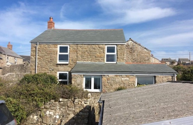 Traditional Cornish Stone Cottage with stunning views of the Atlantic