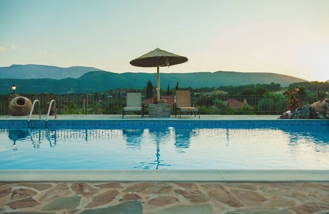 Traditional apartement with pool for relaxation moments