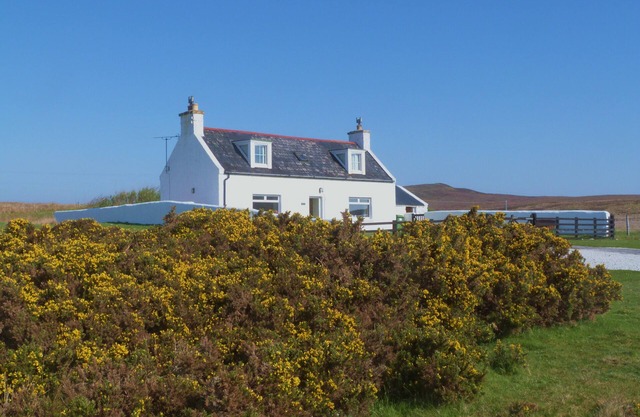 Traditional Highland Cottage With Stunning Panoramic Mountain And Sea Views