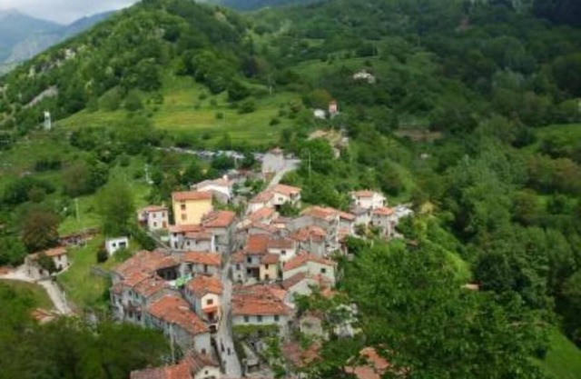 traditional house for holidays in a tuscan rural village