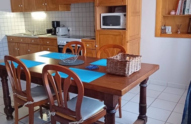Traditional house in Henvic, green garden, close to the sea.