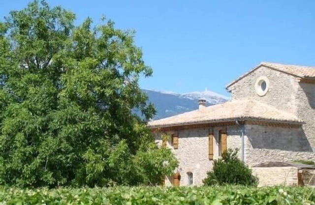 Traditional Provencal gite, offering quietness and serenity
