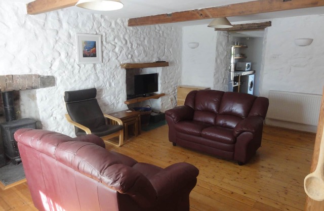 Traditional Renovated Stone Cottage within St Davids