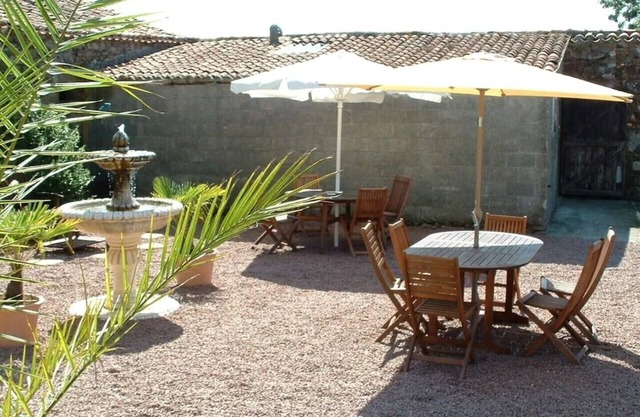 Traditional Vendeen Farmhouse incorporating 3 gites. Family-friendly.