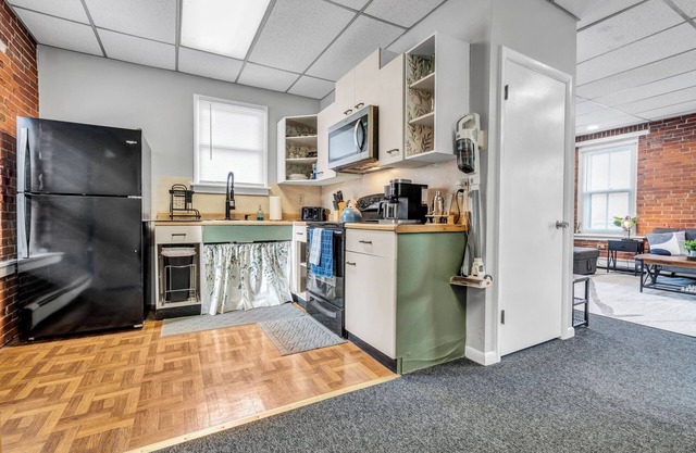 Trailside Bliss: BIG House