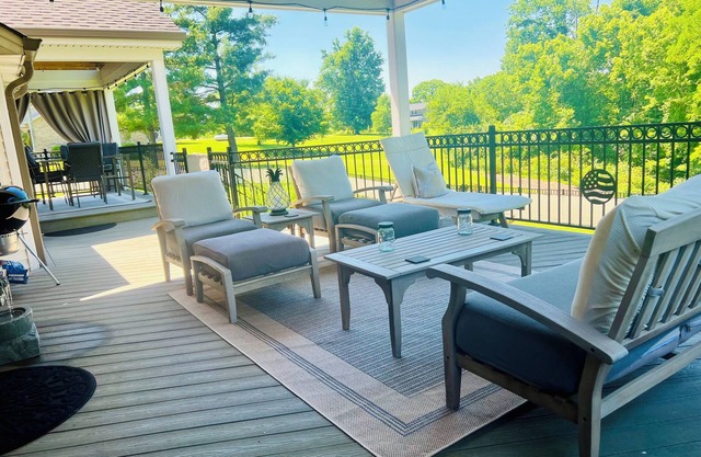 Tranquil 12-Acre Luxury Farmhouse Between The Ark & Creation Museum
