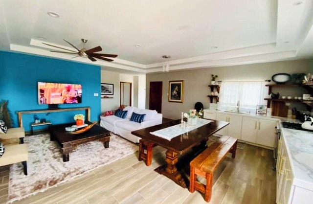 Tranquil and Friendly Village. Fully furnished w/AC & onsite manager.