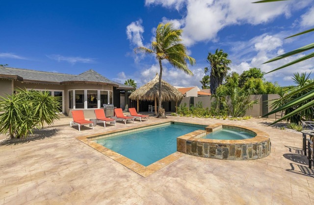 Tranquil & Cozy Hideaway Pool BBQ Close to Beaches