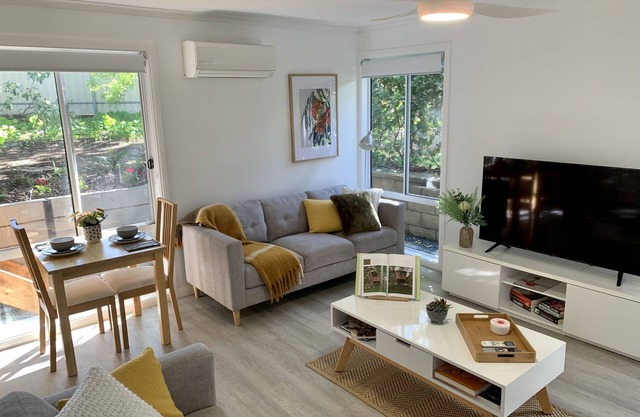 Tranquil Garden Retreat in Adelaide - Julie’s Place