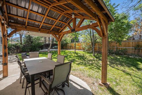 Tranquil Retreat Sauna Master Suite Lrg Yard