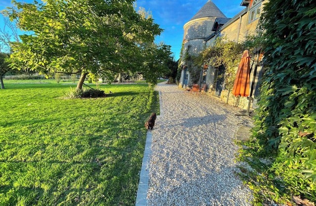 Tranquil Villa with Private Tennis Court and Pool in Challes, Pays de la Loire