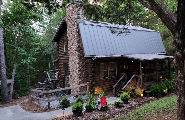 Travelers Rest Cabin