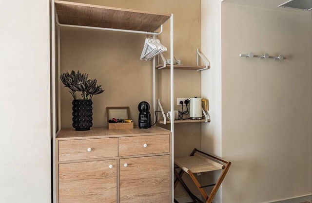 Travi Boutique By Holi