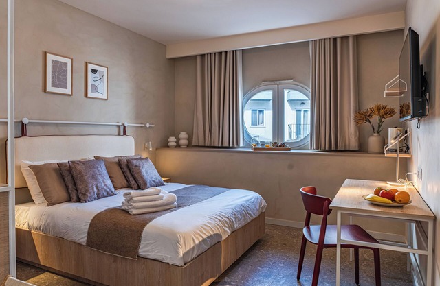 Travi Boutique By Holi