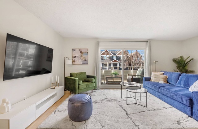 Trendy 2BR Inglewood Stay 5 Mins to DT & Stampede