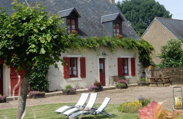 Tresson Inn, 3 bedrooms, sleeps 13
