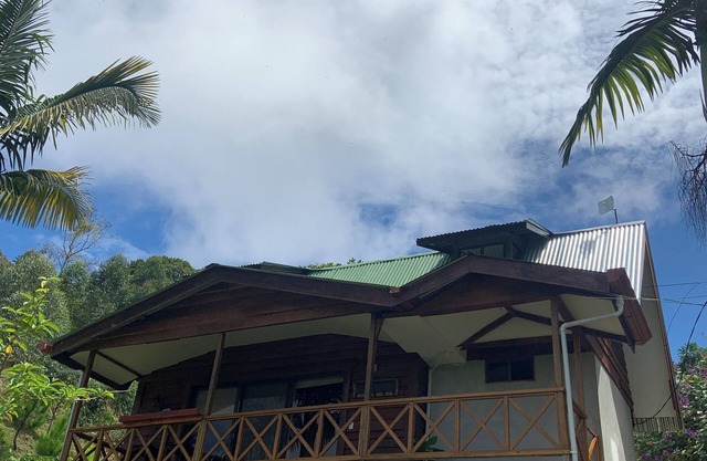 Tribu 🏕️ Cozy little cabana, across the street from the family restaurant!