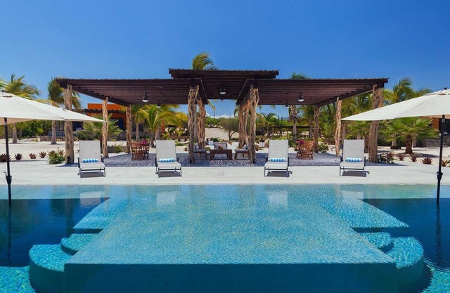Trinitaria 3 bedrooms 3 1/2 baths, Oceanfront El Cardonal, Concierge & Staff