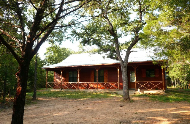 Trinity Trails: Lone Star Cabin in 6 acres on Lake Aquilla
