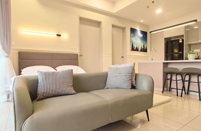 TRION The 101 Family Suite Pool & KL City View