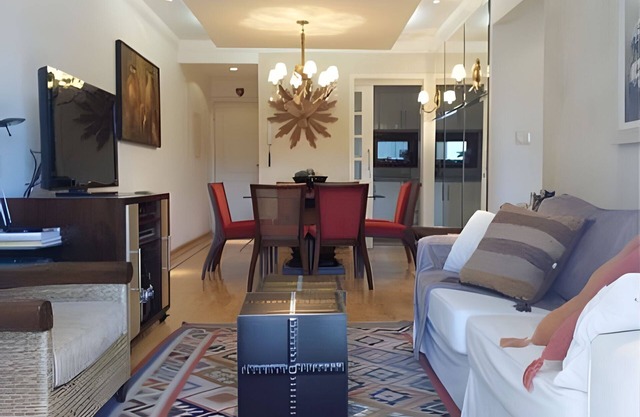Triple apartment 300 meters from Touristic Center