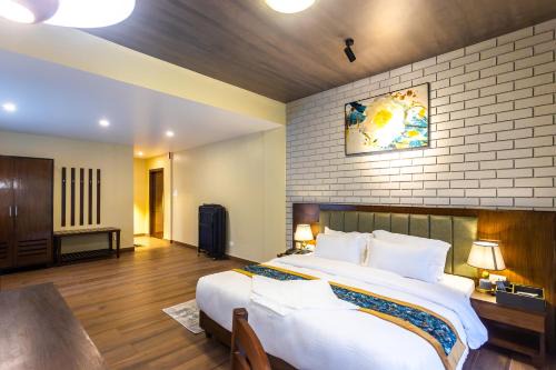 Triple Crown Resort