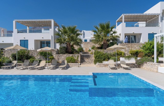 Triton Sea View Villa 3, w/common Pool
