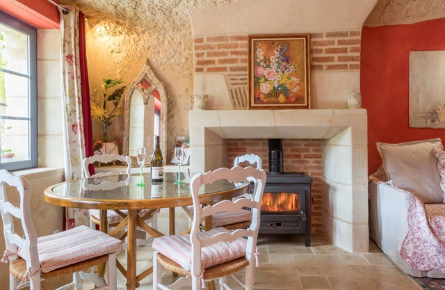 Troglodyte holiday home in Touraine